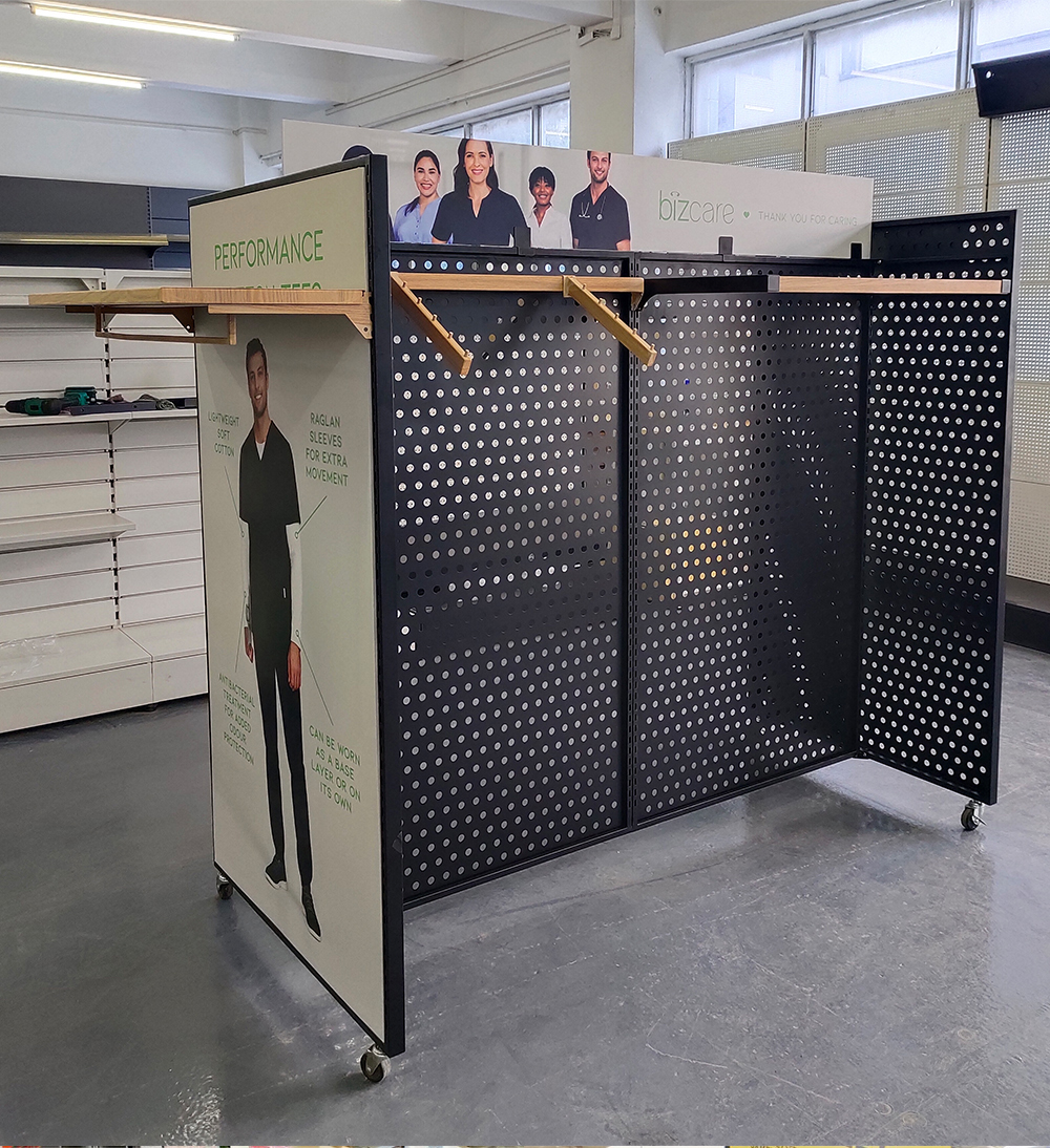 Q235 Retail Wire Display Racks Metal Free Standing Wire Display Racks With Wheels