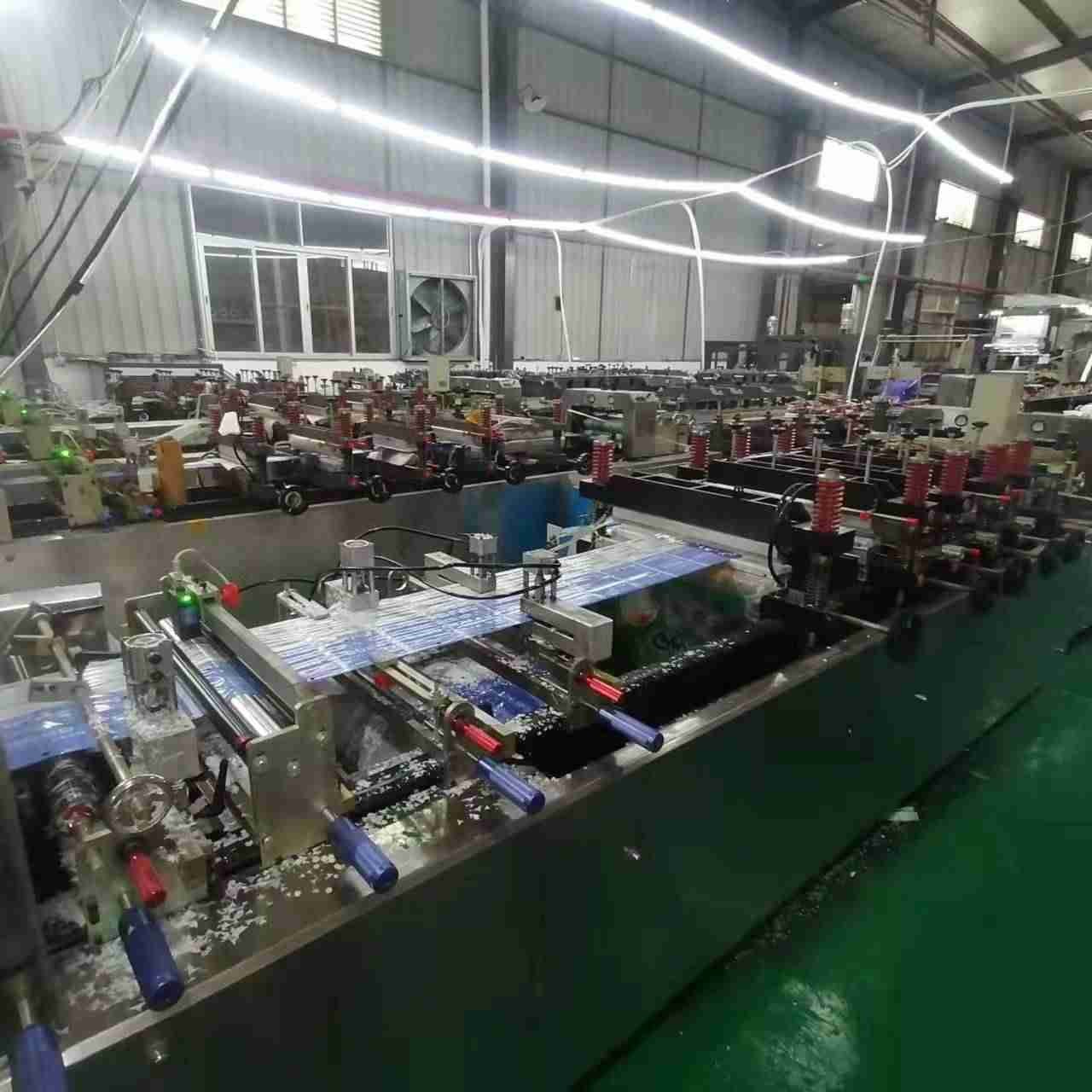 Bag Making Length 440mm Zipper Bag Making Machine With Three Side Sealing Type