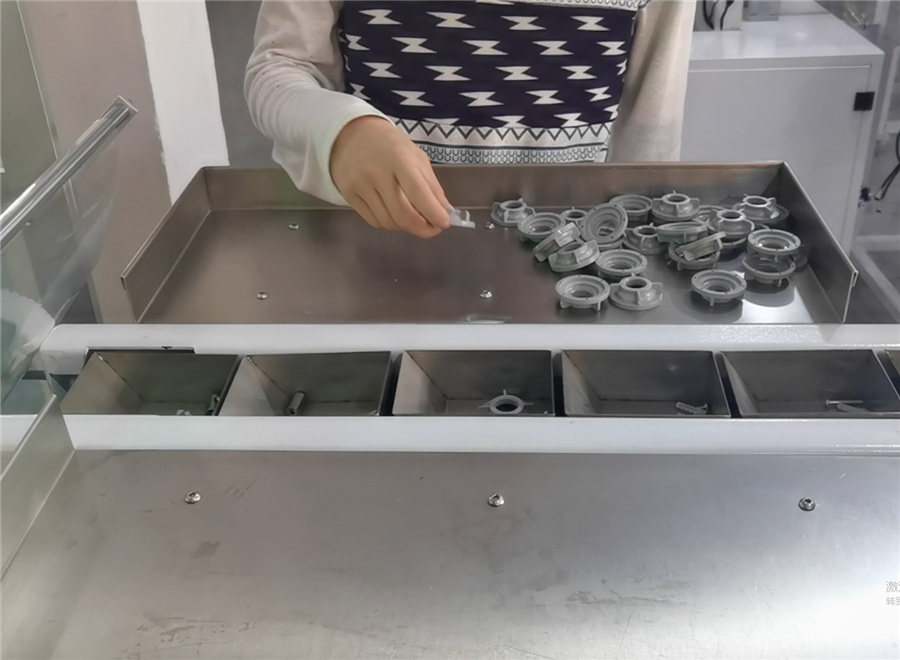 High Speed Automatic Wire Nails Hardware Counting Weighing Packing Machine