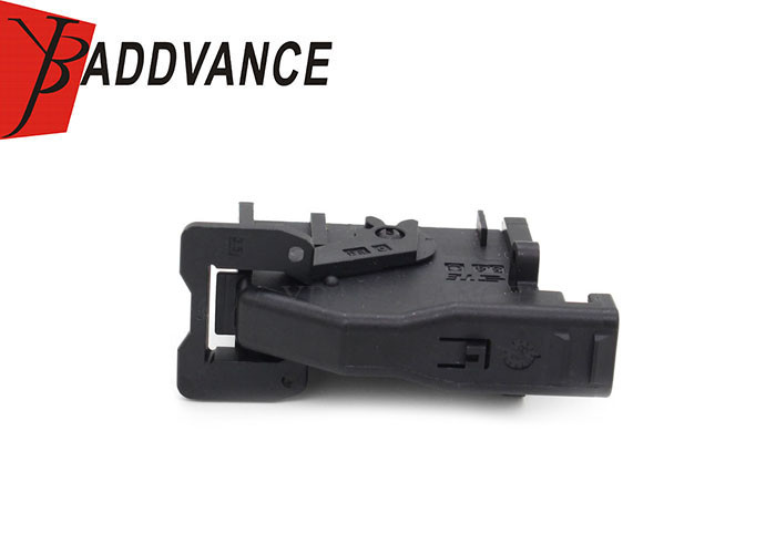 4E0972726 26 Pin Black Automotive Electrical Connectors For VW