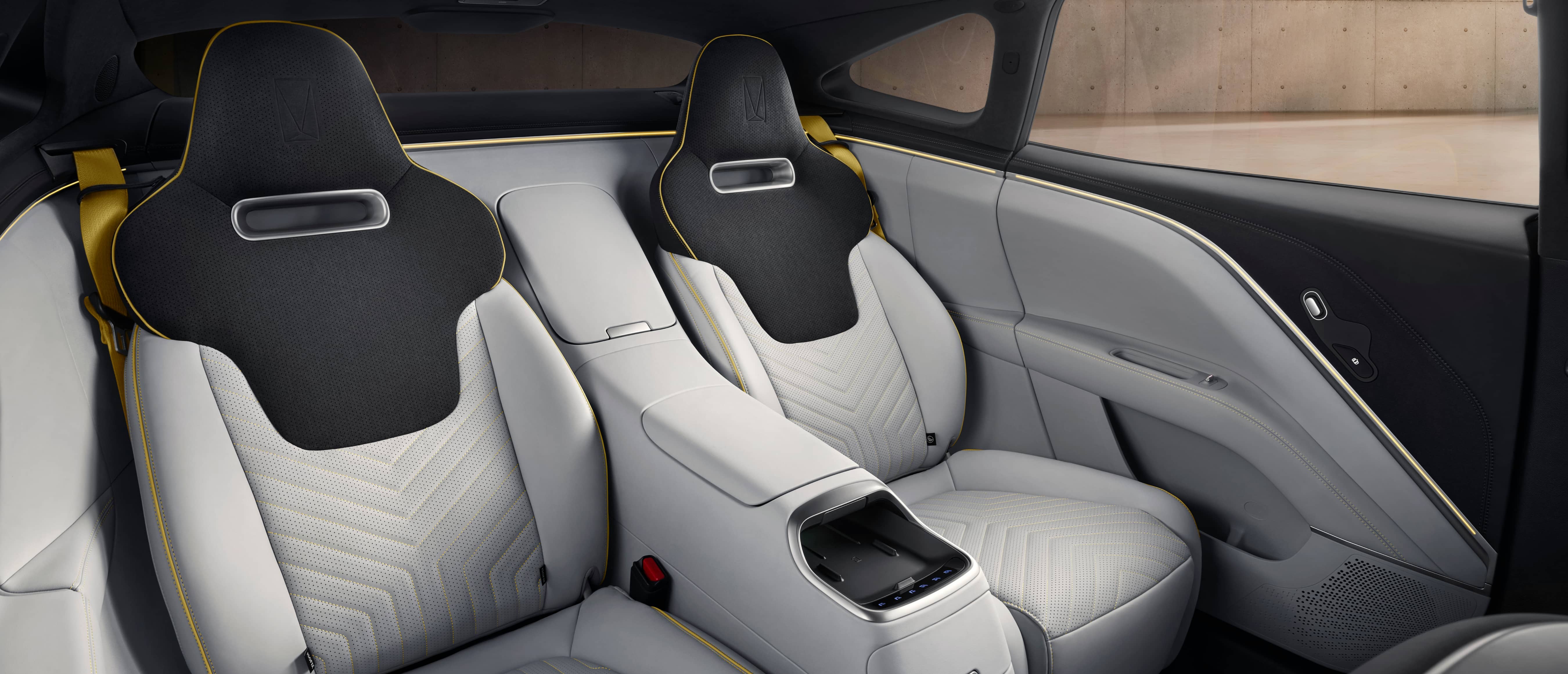 High Speed Long Range EV 4 Door 5 Seats Battery Electric Vehicle Changan Avita 11 SUV
