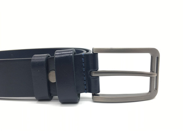 100% Full Grain Durable Mens Leather Dress Belt With Fashion Pin Buckle