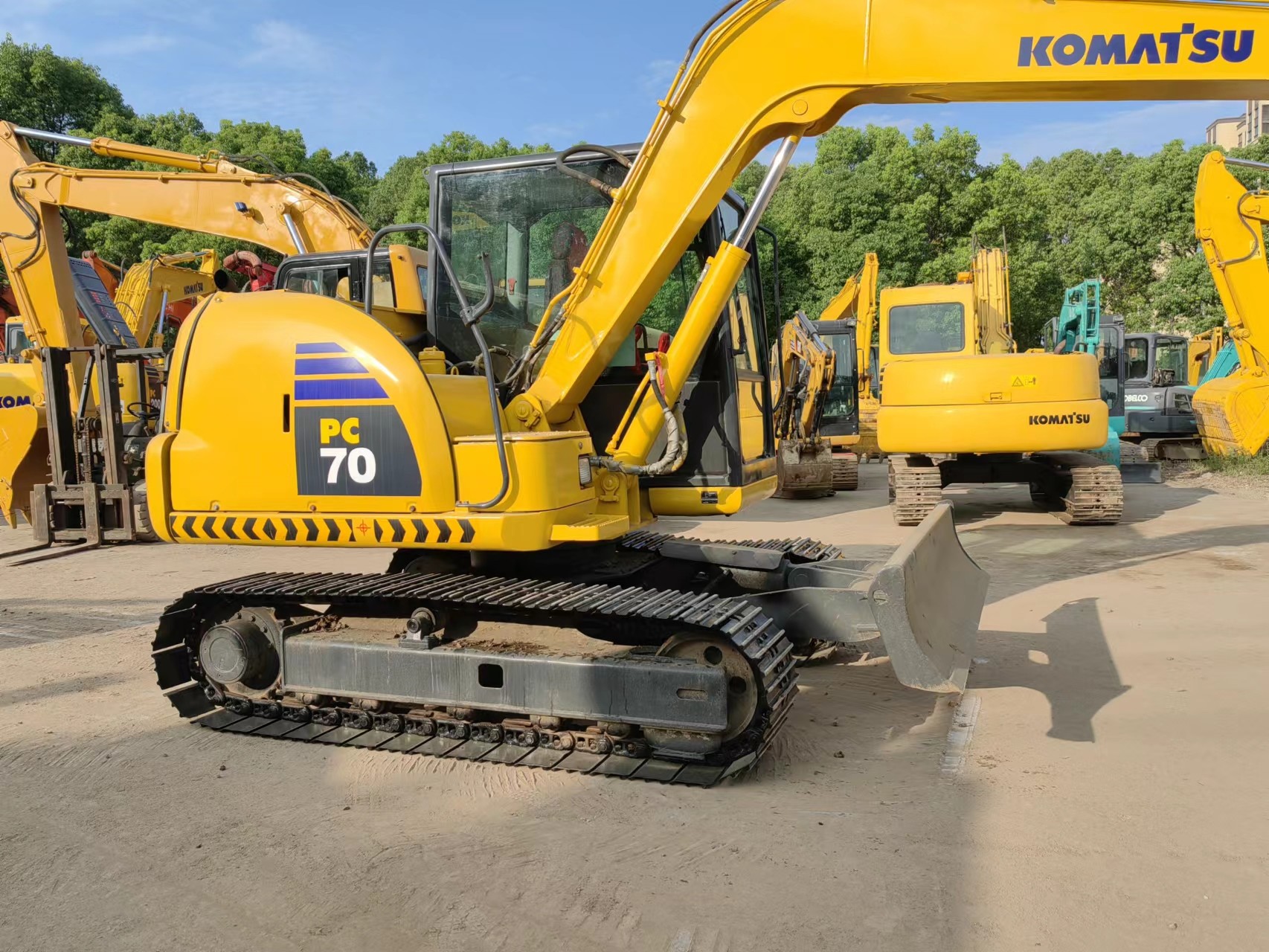 Original Japan Used Excavator Komatsu PC70-8 Crawler Type Excavator