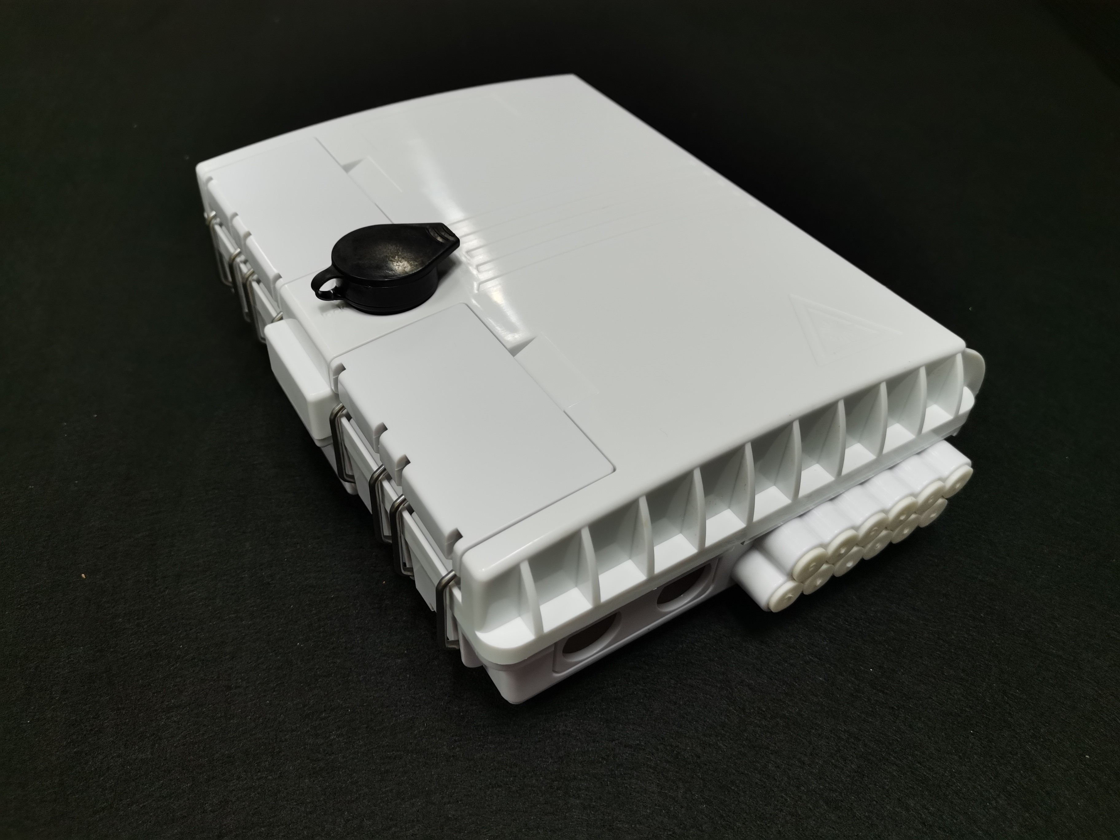Wall Mount ABS 16cores FTTH Fiber Optic Terminal Box IP65