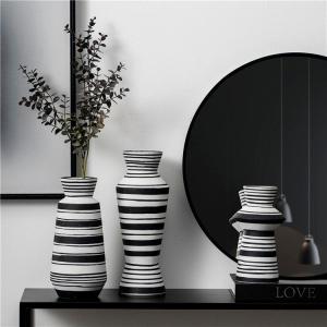Quality Nordic European Style Modern Stripe Home Decor Bud Vase Wedding Centerpiece Art Ornament Ceramic Vase For Flower wholesale