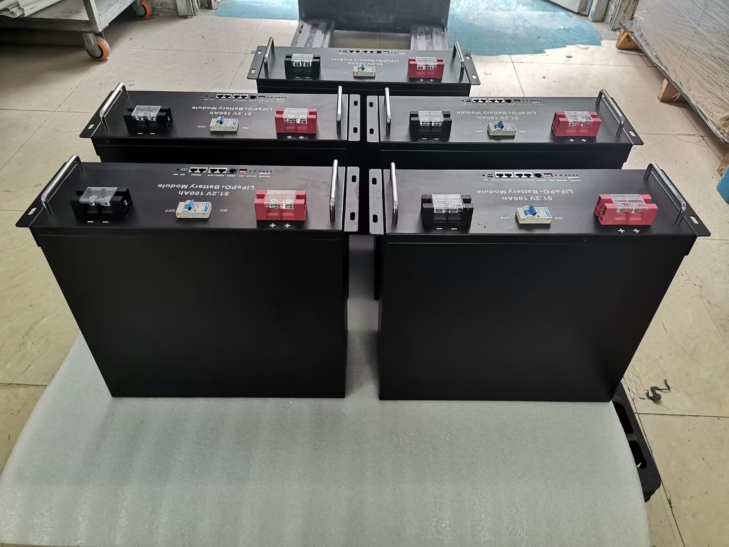 5KWH Stakable Deep Cycle Lithium Battery 48V 100Ah To Be Battery Cabinet