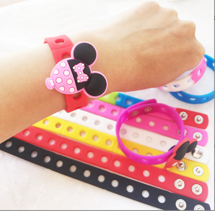 Personalized Silicone Rubber Wristband Bracelet with Holes Customizable and Durable