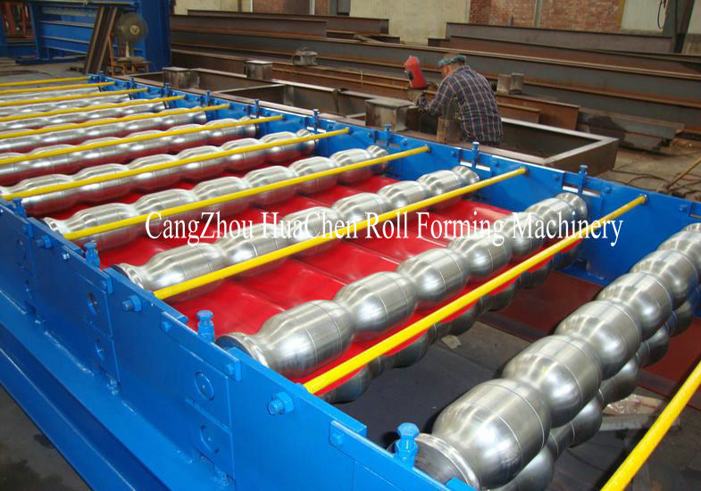 5.5KW Glazed Tile Steel Roll Forming Machine 5T Manual Decoiler