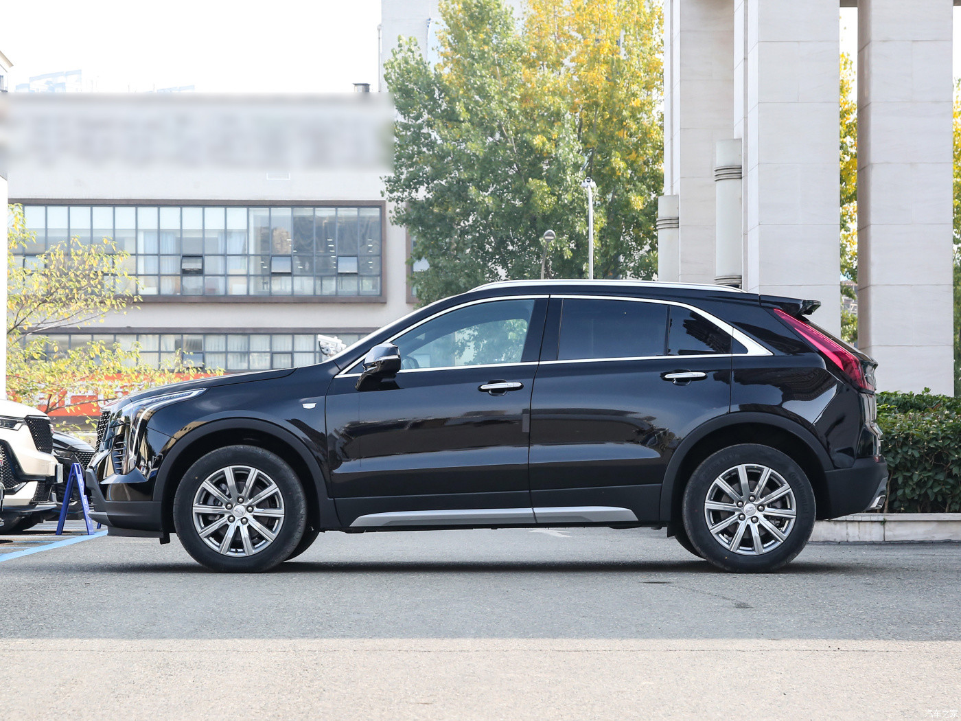 Cadillac XT4 2023 28T 2WD Zungui Compact SUV Gasoline+48V Light Hybrid