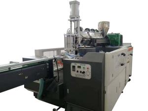 Quality 40kg/H Automatic Bottle Blowing Machine wholesale