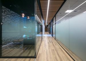 Quality Office Hotel Partition Wall Indoor Glass Solid Shutters Dimming Glass Support Customization Many Selections wholesale