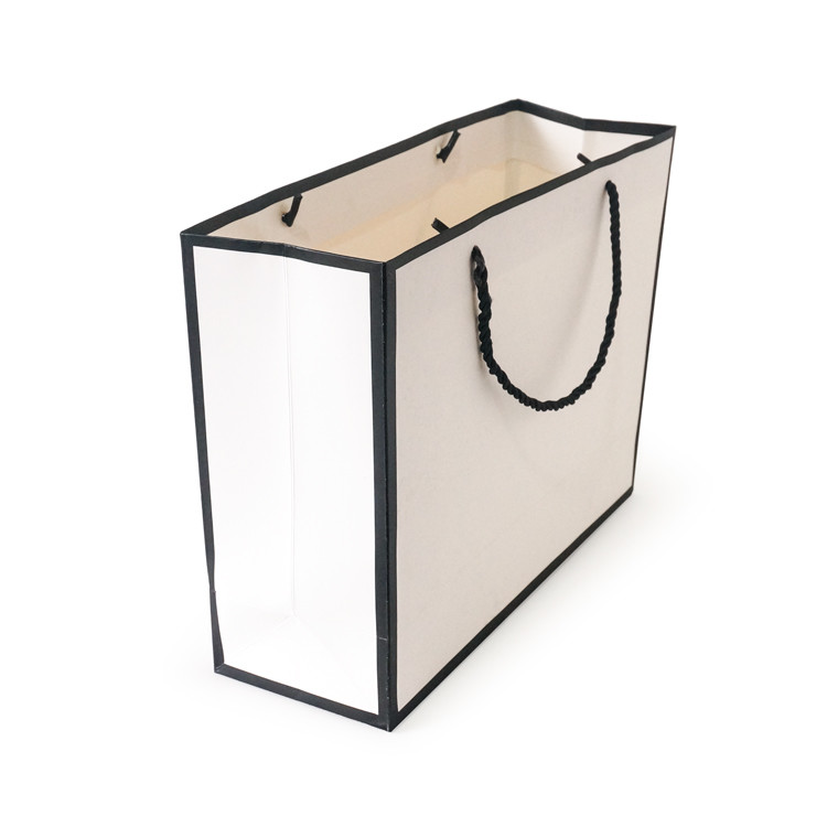 Recyclable Cardboard Bag Matt Lamination Surface Finish For Gift / Shopping