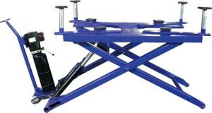 Quality Hydraulic Portable Scissor Car Lifts 2700kg Small Mobile Scissor Auto Lift wholesale