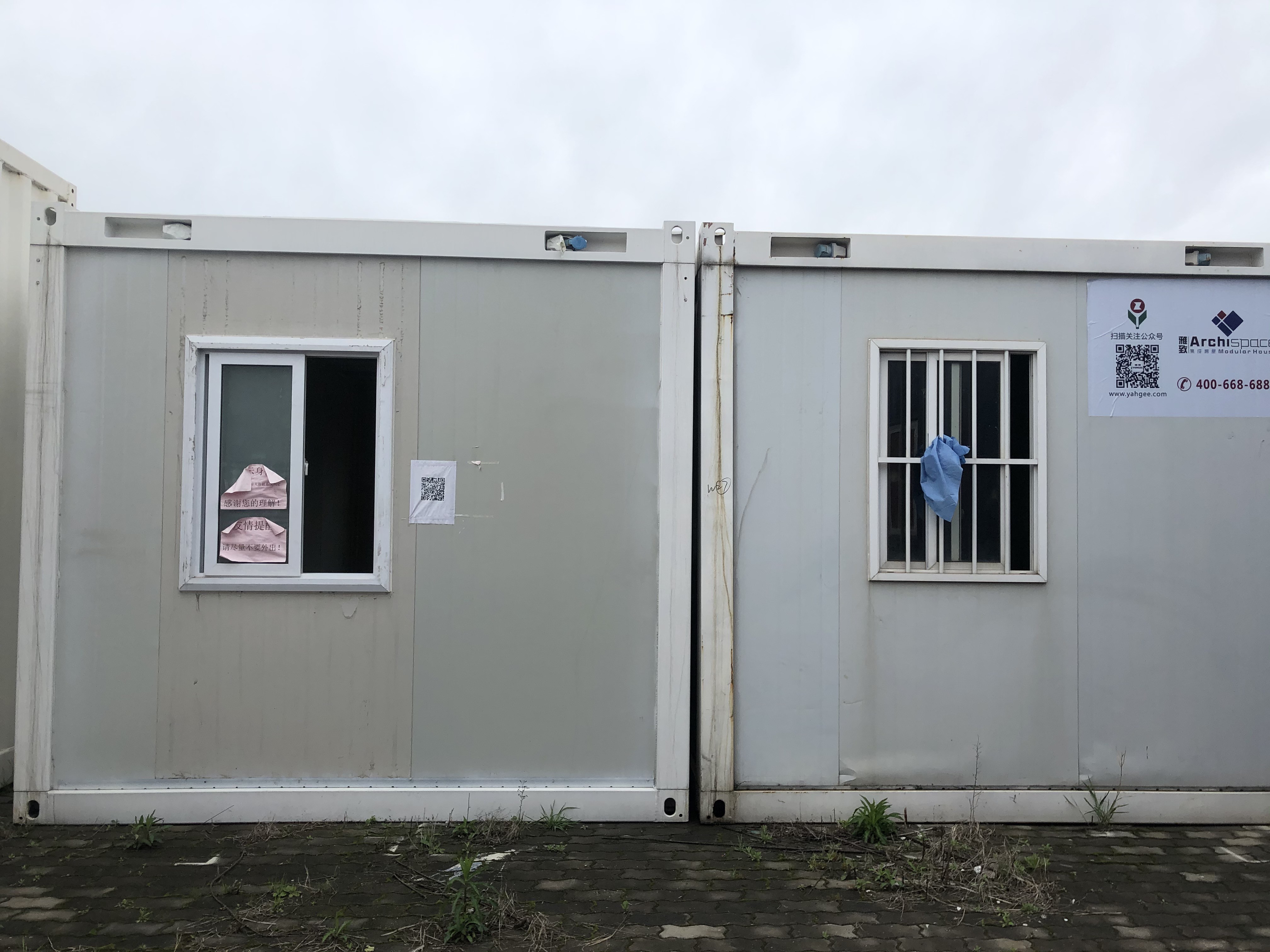 Luxury Living Prefab Shipping Container Homes 20ft Insulation Customized