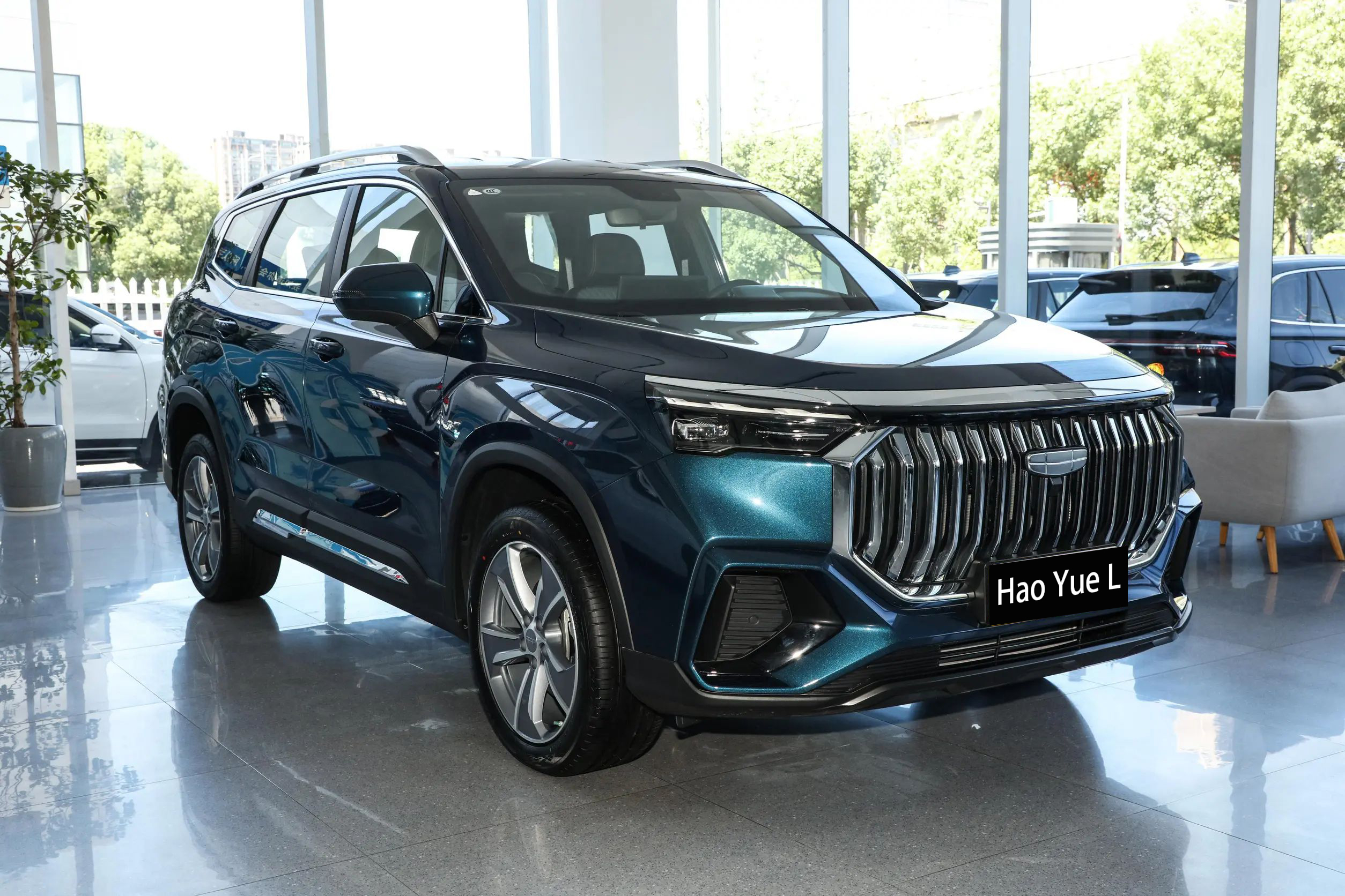Geely Hao Yue L Pro Faro Okavango SUV Manual Air Conditioner and Front Disc Rear Disc Brake System for Comfortable Drive