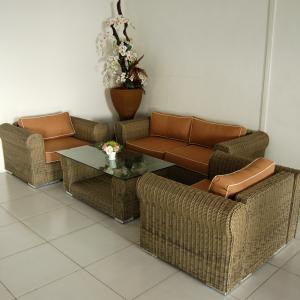 Quality Garden Outdoor Sofa Set with 5 Years Frame Luxury Round Wicker Rattan Furniture wholesale