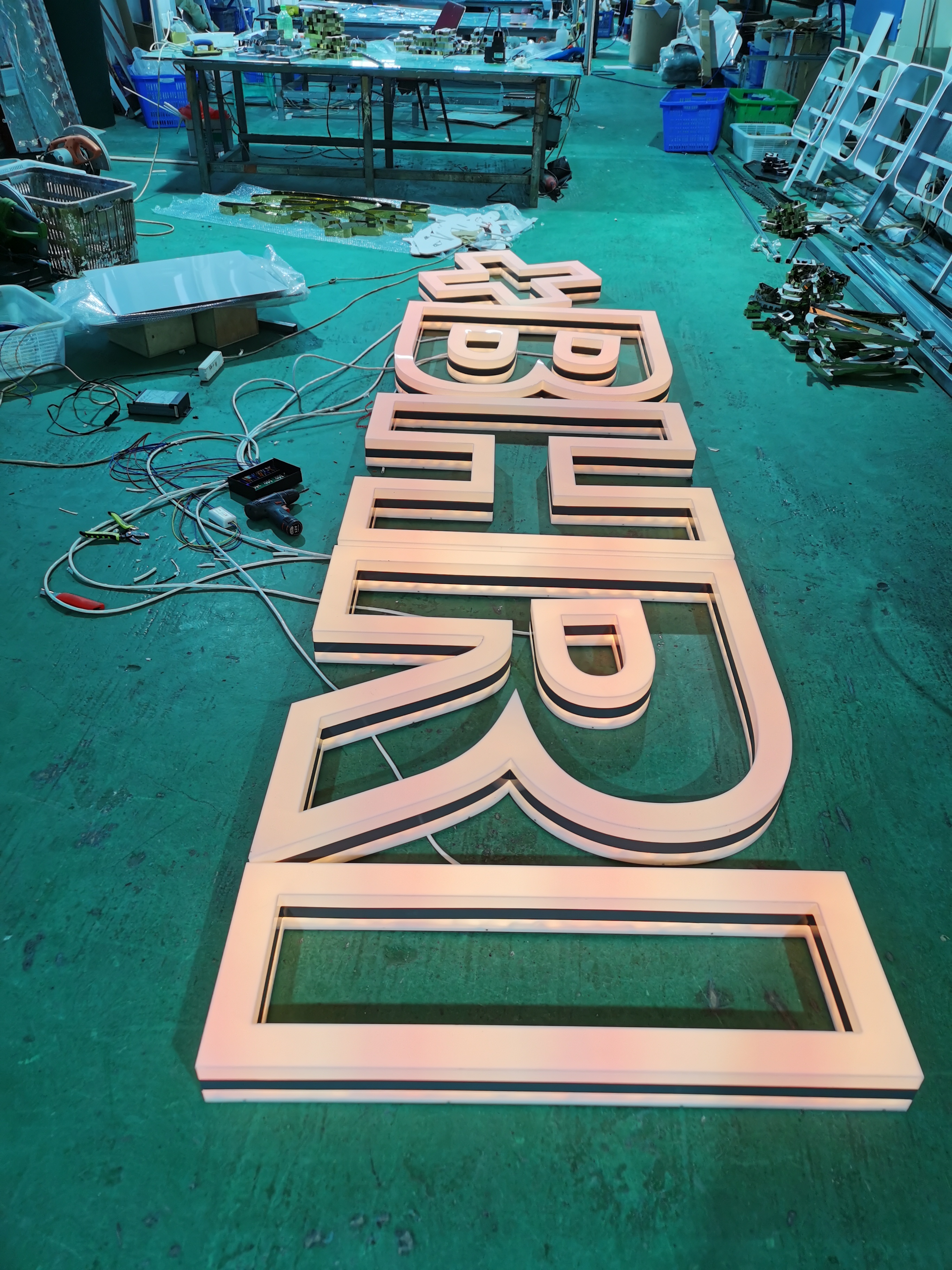 Outdoor Building stores advertising rimless Acrylic full illuminated 3d logo led light electronic channel Letters signs