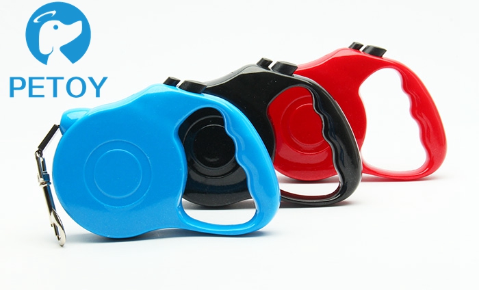 Outdoor Walking Retractable Pet Leashes Chew Proof Customized Color