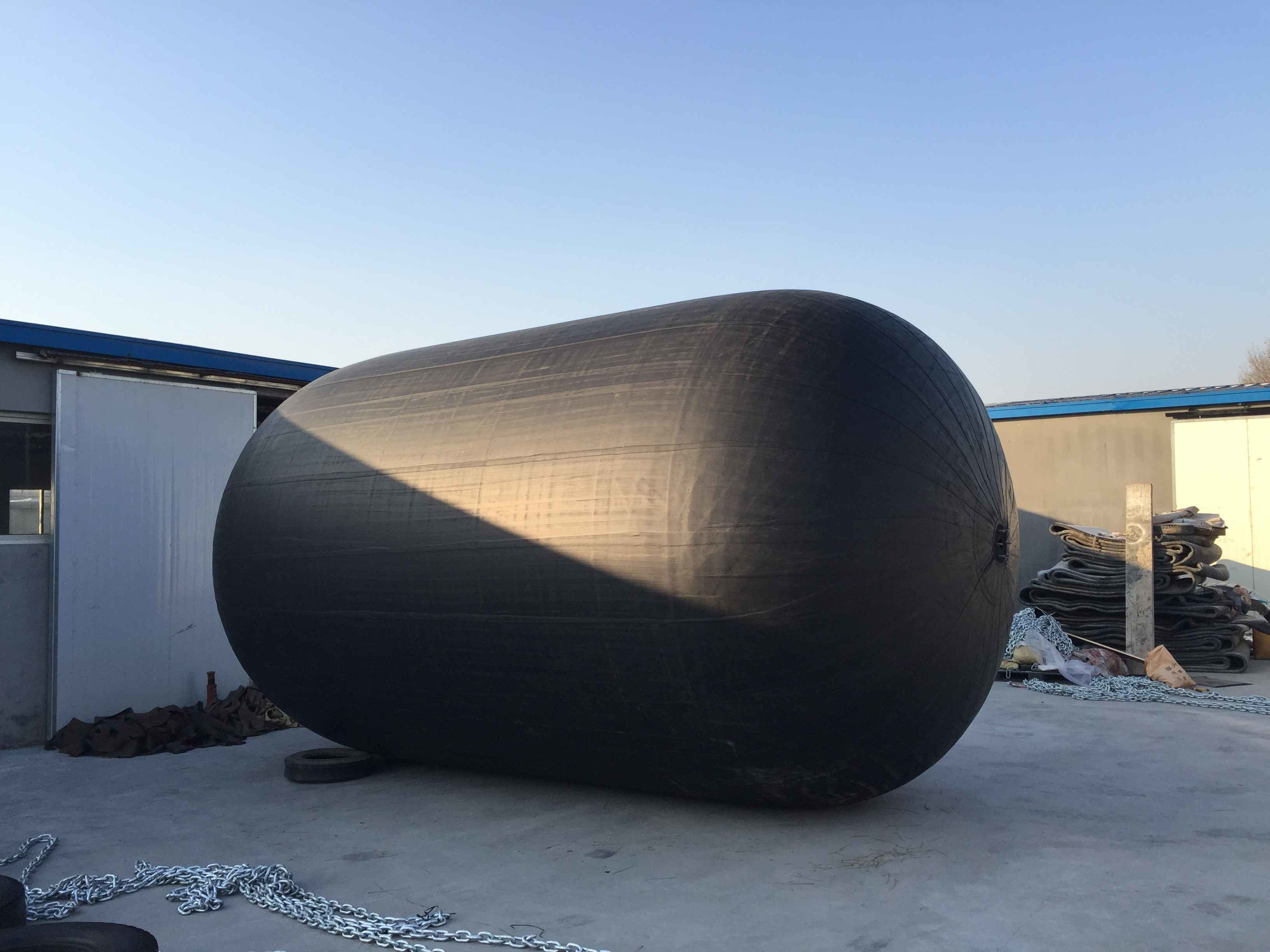 Inflatable Marine Boat Yokohama Type Pneumatic Rubber Fender 2.4x4m Ship Berth