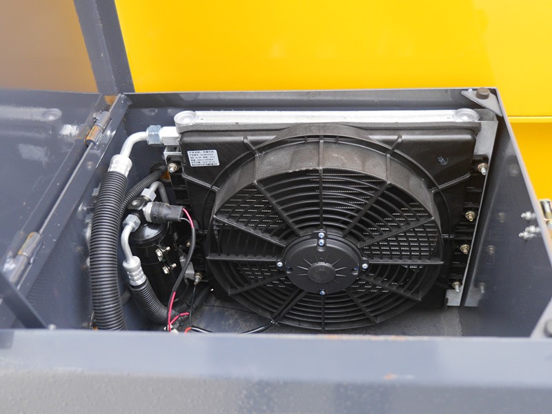 1.8 Ton 0.93CBM Heavy Earth Moving Machinery Wheel Loader Excavator Cummins Engine