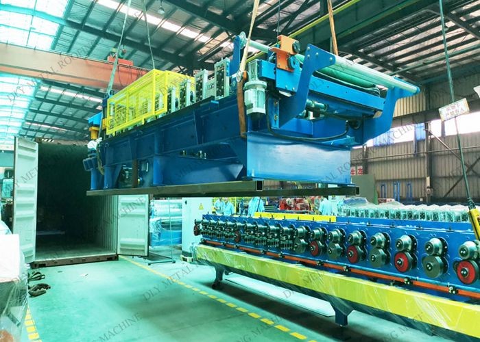 PPGI Corrugated Roof Sheet Roll Forming Machine 5m 380V R Panel Roll Former