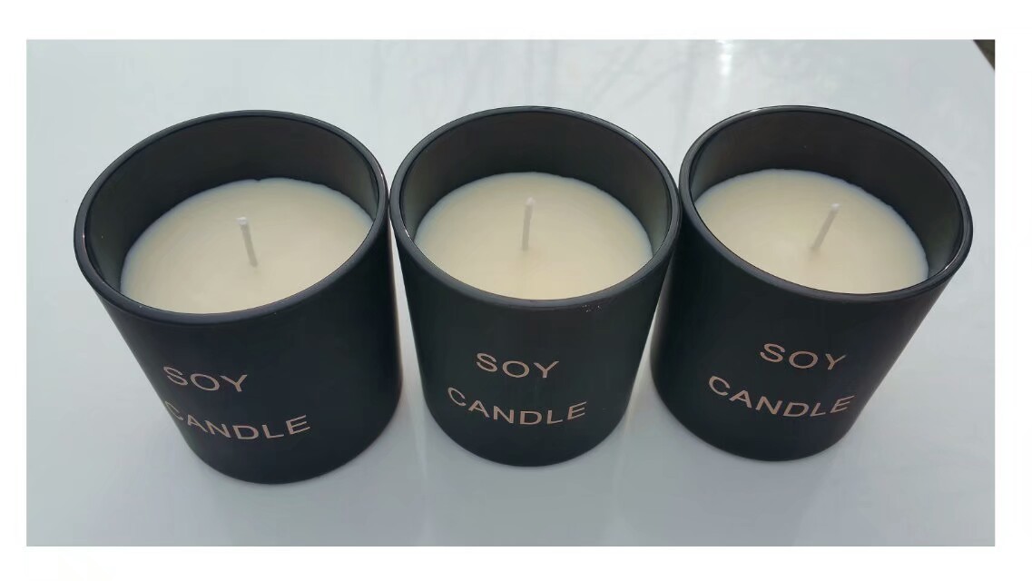 Home scented soy candle with vanilla fragrance &printed box package