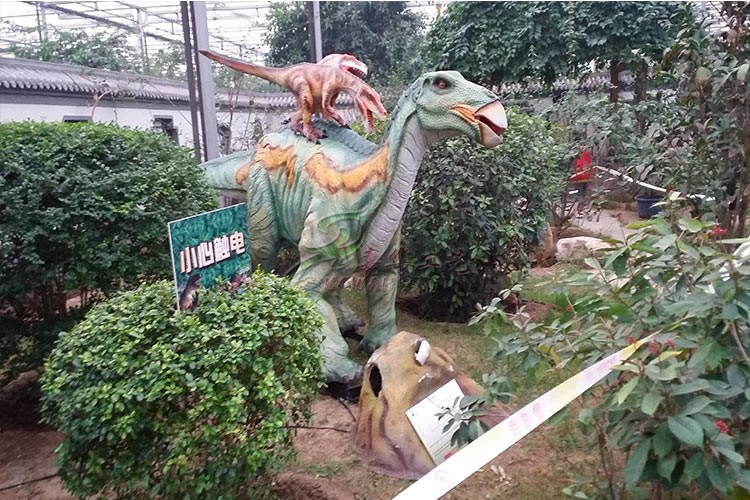 Long 2.5 M Artificial Outdoor Natureal Giant Dinosaur Statue For Shopping Mall