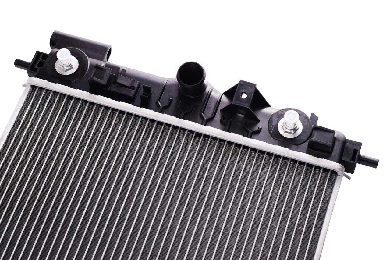 Aluminum Radiator Plastic Water Tank for Chevrolet Cruze and Buick Excelle Automatic 13427810
