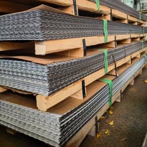 Quality ASTM 316 Embossed Stainless Steel Sheets Anti Skidding 1400 * 6000mm Size 0.65mm 0.75mm Thickness 2B Toilet Building wholesale