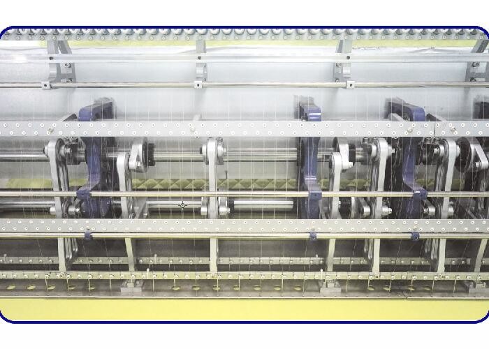 118 Inches Automatic Shuttle Computerized Quilting Machine