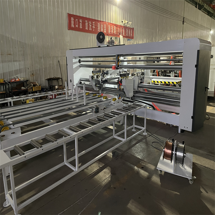 Manual Carton Box Stitching Machine with Minimum Flap Size of 80 Standard 20 Optional