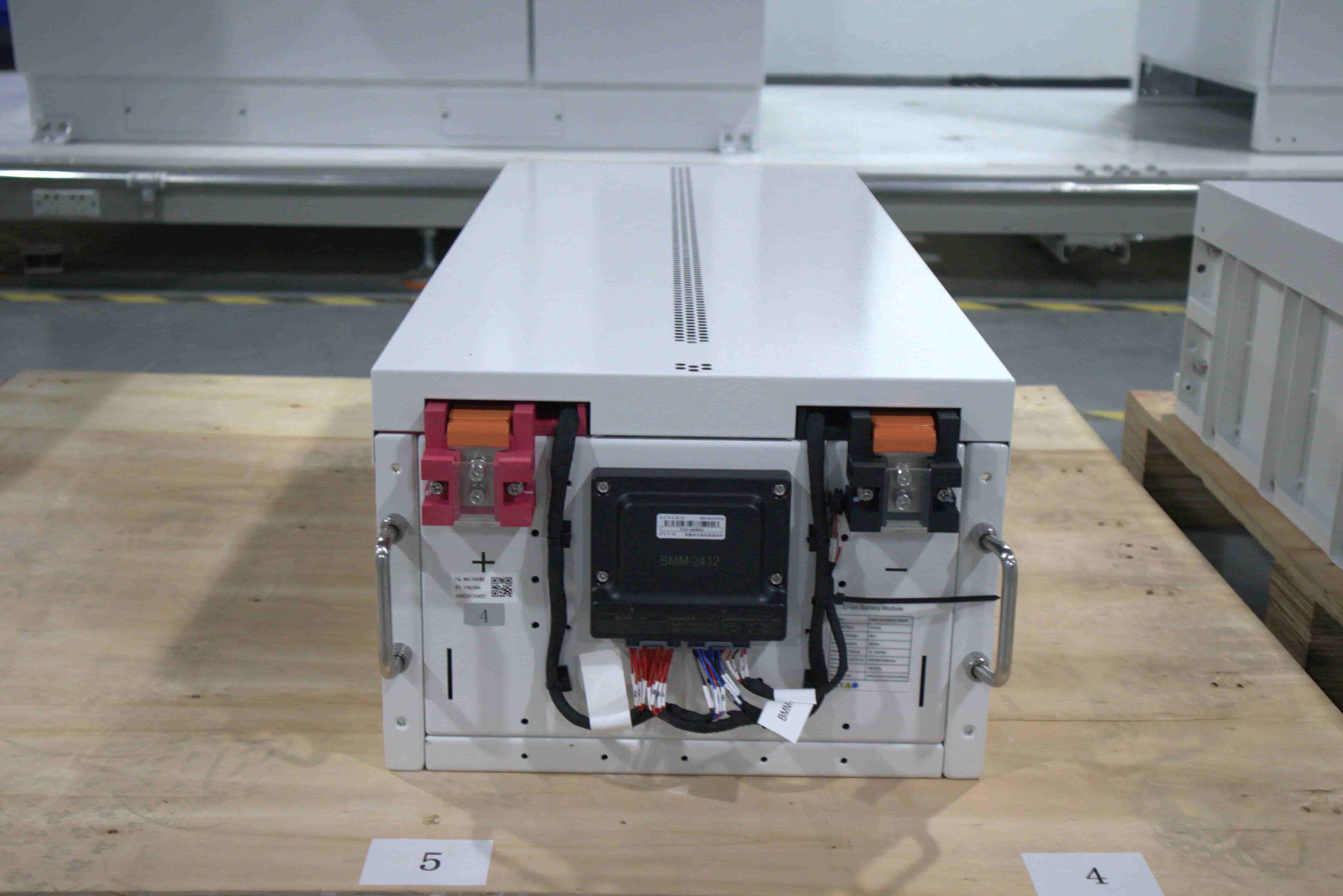 Modular Air Cooled Commercial Energy Storage Solutions 200V - 850V LFP 280Ah