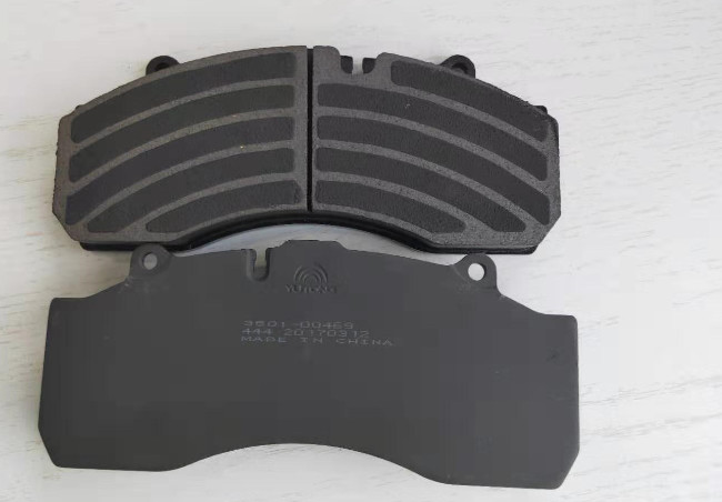 Green Auto Brake Pads 80000km Warranty IATF16949 / ISO9001 Certificated
