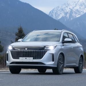 Quality 5/7 Seats Front/Rear Wheelbase Electric Vehicle Plug-In Hybrid with 1585/1580mm Wheelbase Dongfeng Sedan wholesale