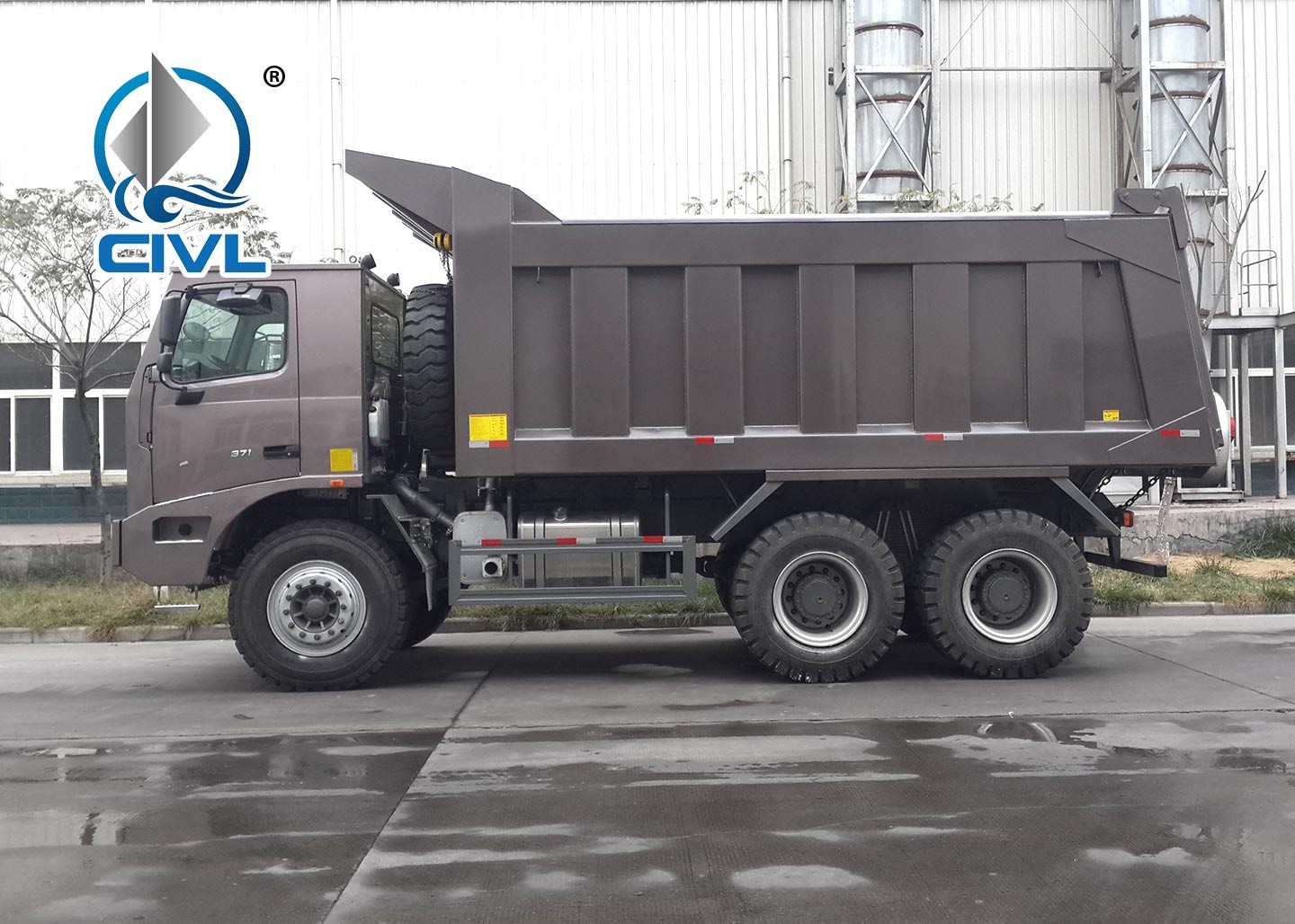 Sinotruk 70tons Off Road Mining Dump Truck Tipper 6x4 Driving Model 371hp With HYVA Hdraulic Lifting System