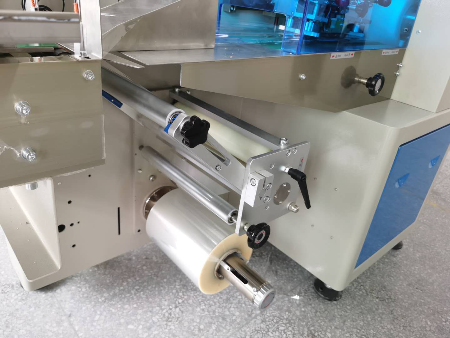 SS304 Premade Pouch Packing Machine 40bags/min 350mm N95 Mask