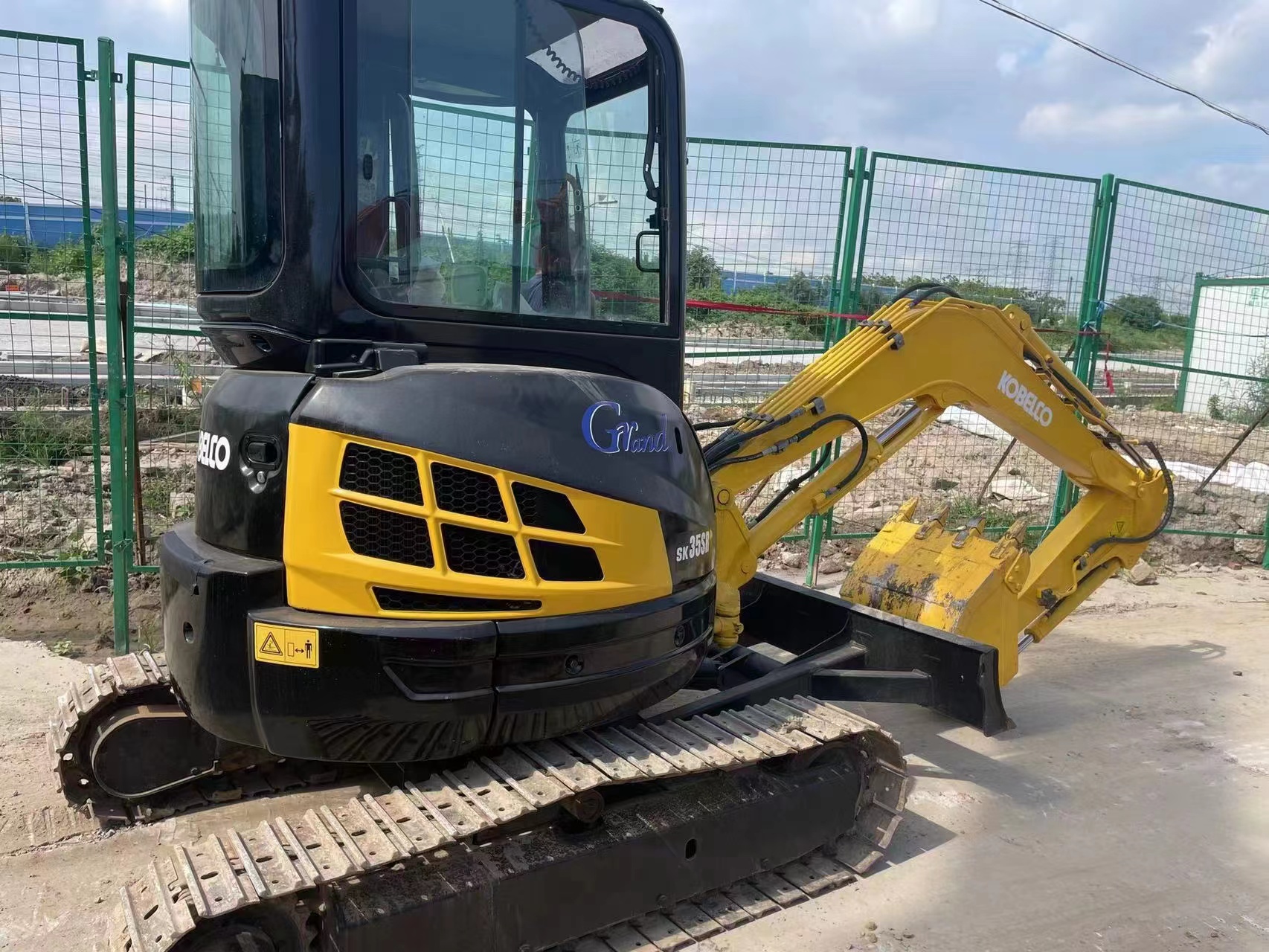 Yellow Paint Original Kobelco 35 Used Mini Excavator Kobelco Sk75