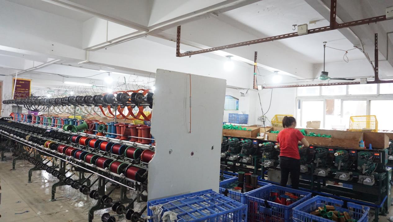 OEM ODM 120/2 4000yard 100% Polyester Embroidery Thread for High Temperature Resistant