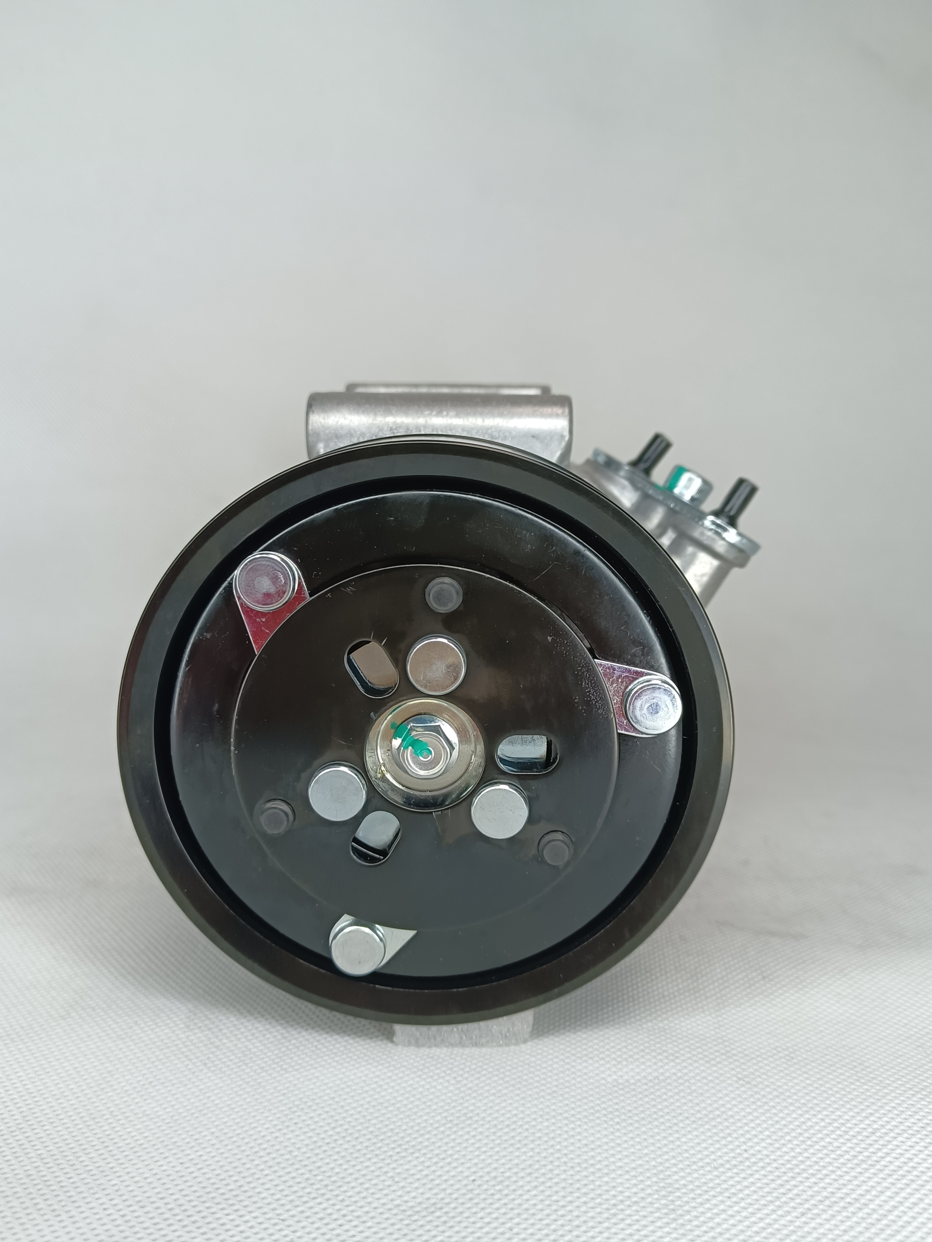 12V Vehicle AC Compressor For Chevrolet Captiva 20910245 93743410 96629605 96861884 4803454 4813543 8FK351340461