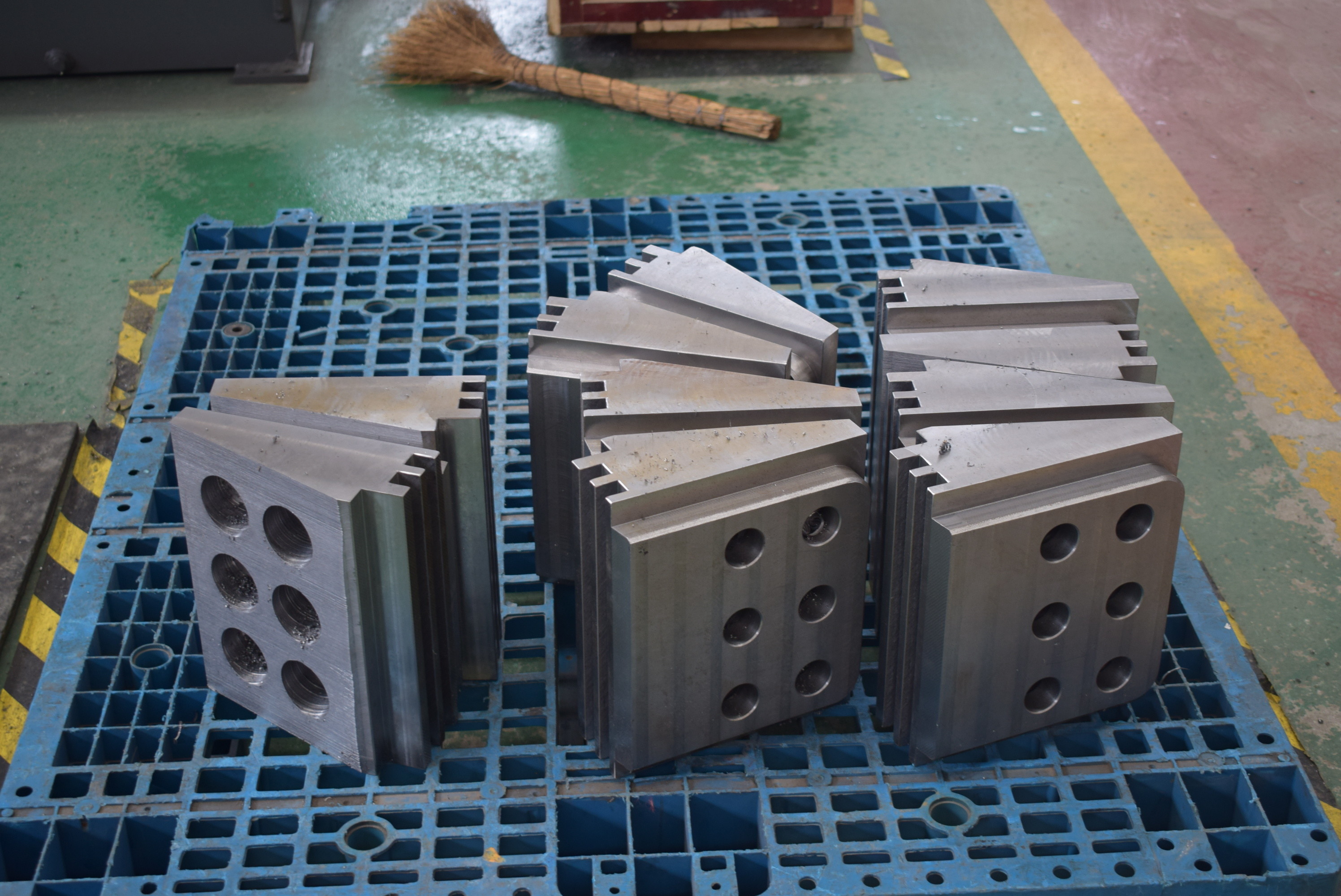 12 - 20 Inch Double Disc Cutter / Raise Boring TBM Machine Parts Professional