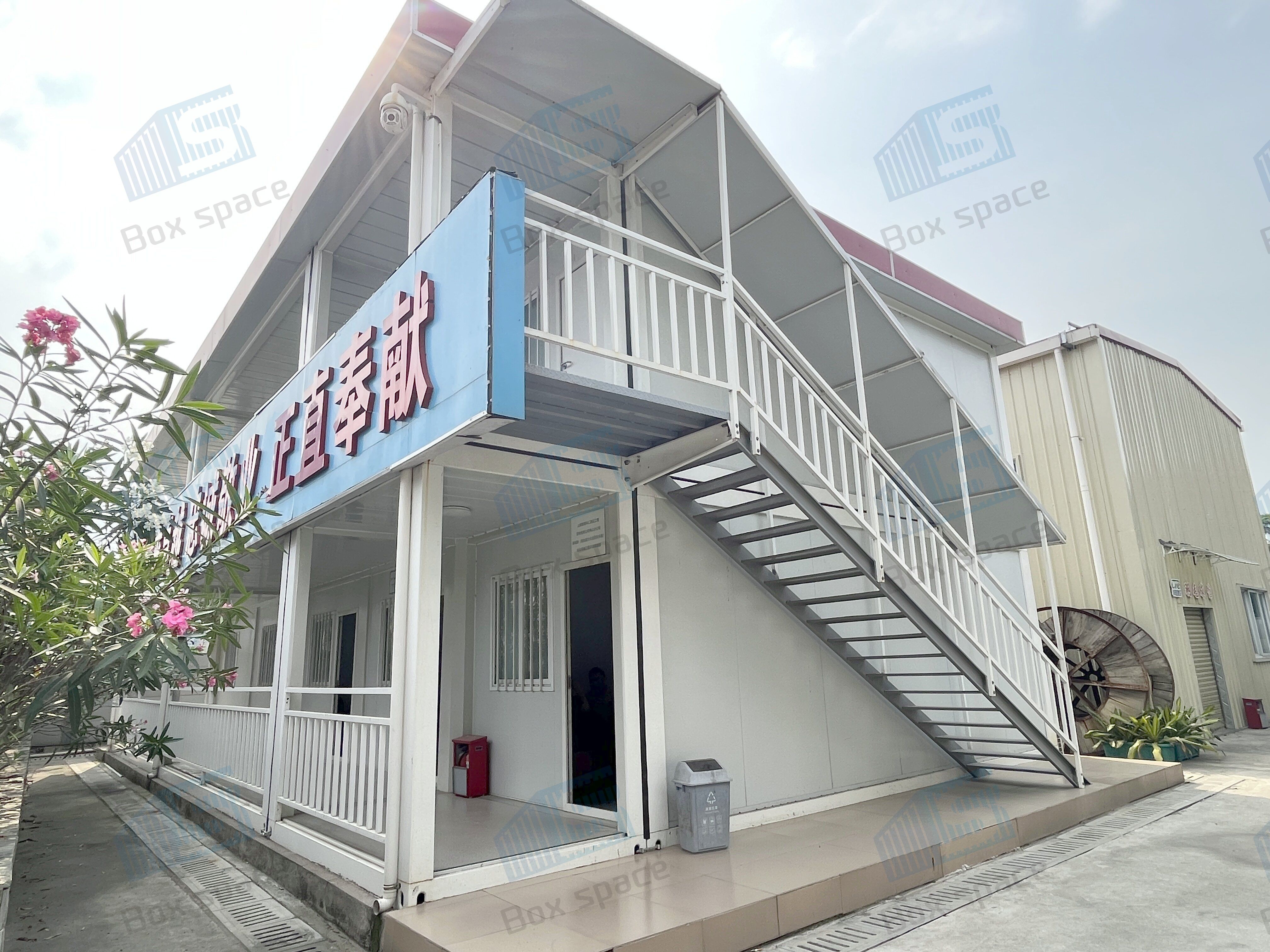 Flexible And Convenient Portable Site Office Container Modular Steel Frame Rock Wool Sandwich Panel Modular House