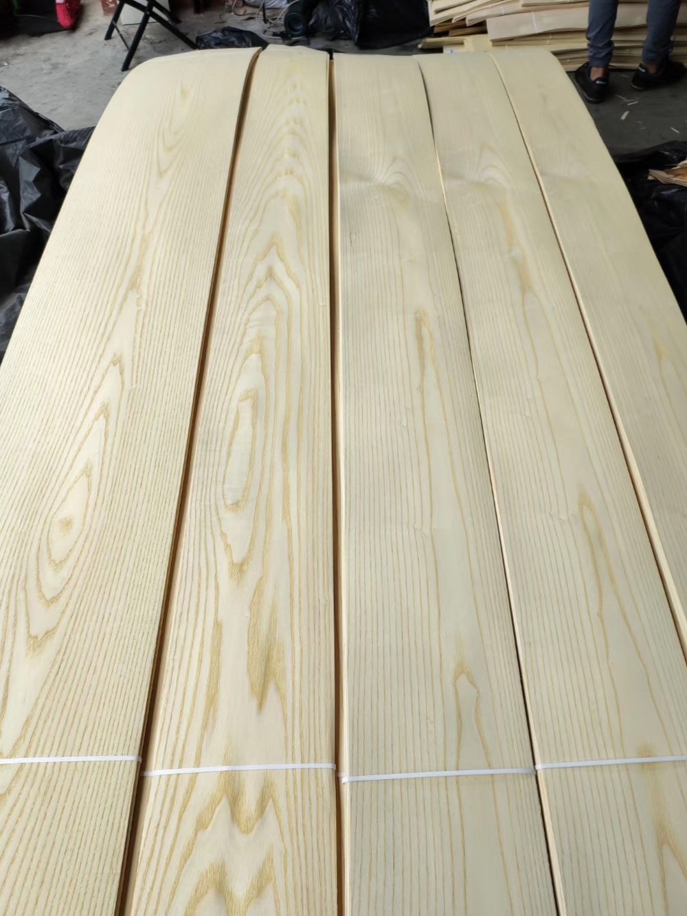 Factory Supply Natural White Ash Wood Veneer Sheet American White Ash Veneers Wood for Furniture