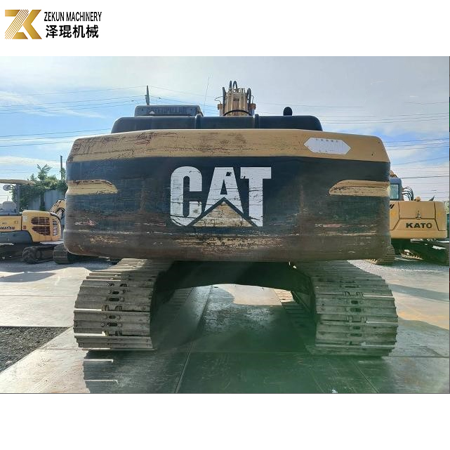 Yellow CAT320B Excavator The Must-Have Equipment for Shanghai Construction Efficiency