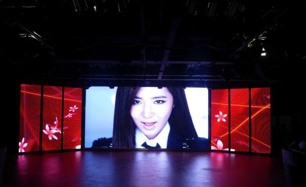 Indoor Die-casting Aluminum Full Color RGB Rental P3.91,P4.81 SMD LED Display