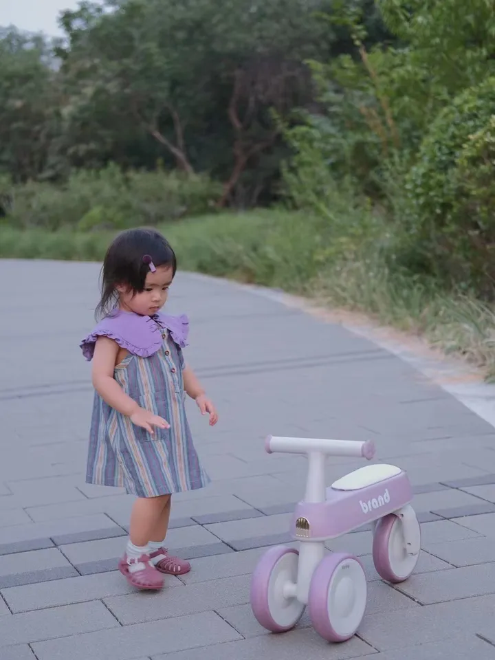 Unisex Children's Scooter Balance Bike Ride On Car Toys for Baby 2023 Professional