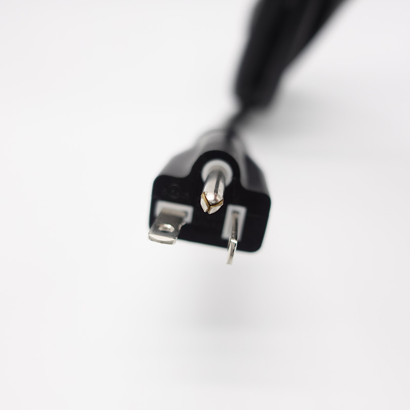 1.5m European Computer Eu Ac US Power Cord with Customized Rated Voltage 110-250V