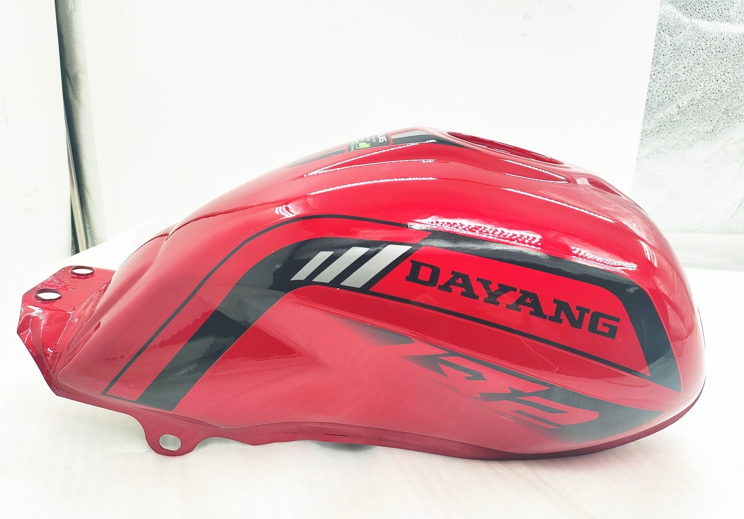 Universal Q2 Three Wheels Motorcycle Replacement Tricycle Fuel Tank for Q2 Oil Tank