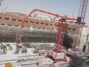 Quality Electrical Walking Concrete Placing Boom HG34 Working Temperature ﹣20～48 Degree wholesale
