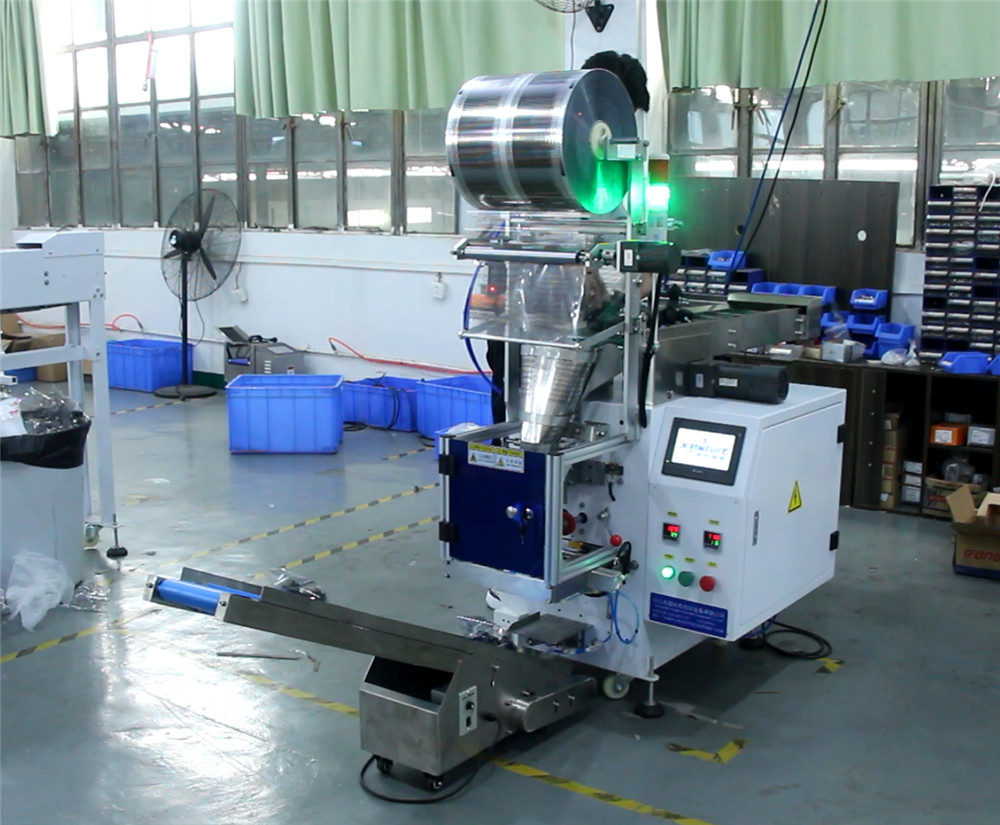Semi-Automatic Sealing Bagging Casters Filling Bag Nuts Bolt Packaging Machine For Bolts