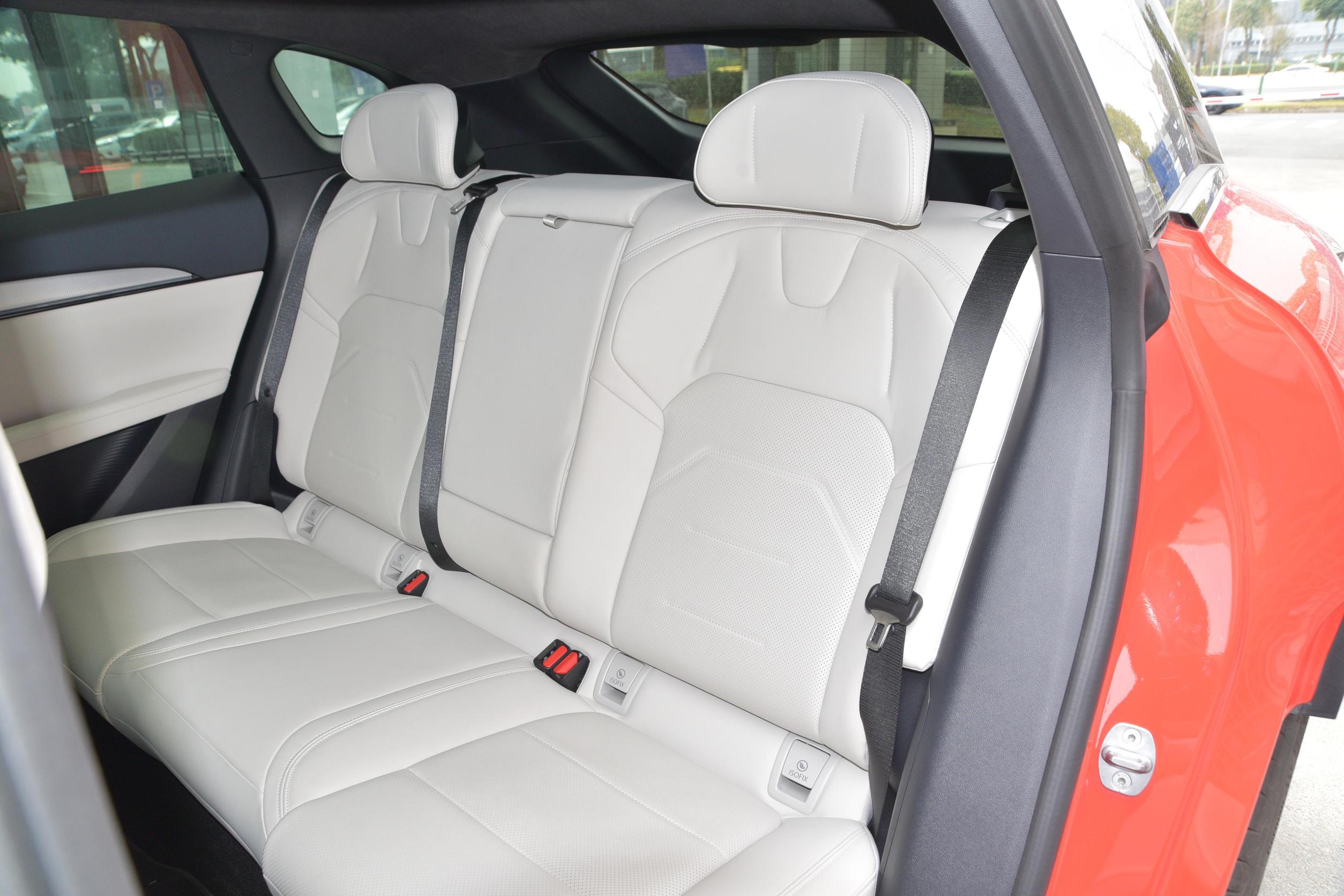 Geely's 200kw 272Ps Pure Electric Car The Future of Driving Level Medium-Large Size SUV Body Structure 5-door 5-seat